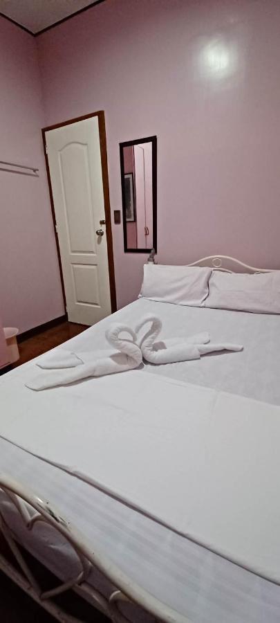 Donsol Aguluz Homestay Εξωτερικό φωτογραφία
