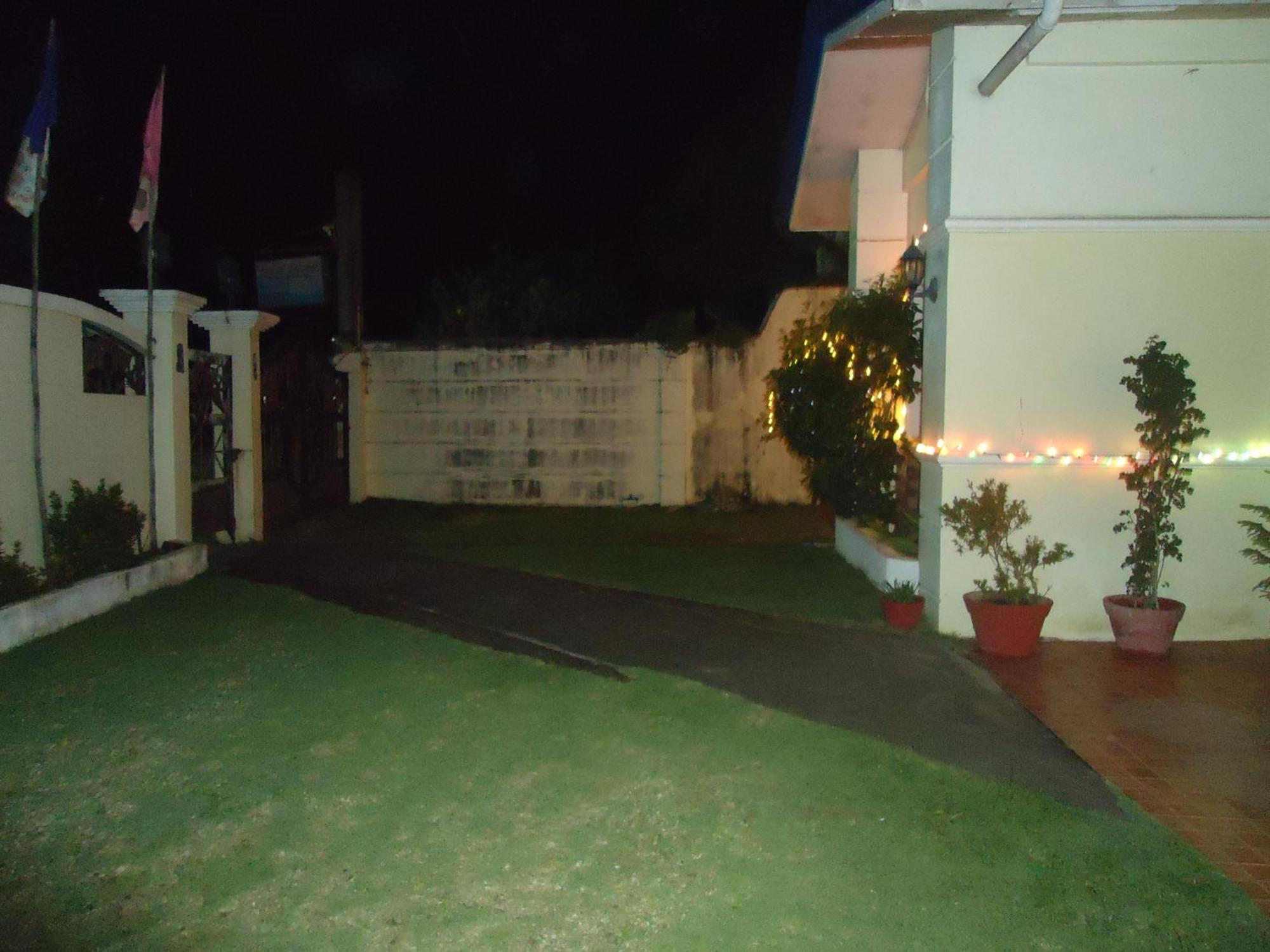 Donsol Aguluz Homestay Εξωτερικό φωτογραφία