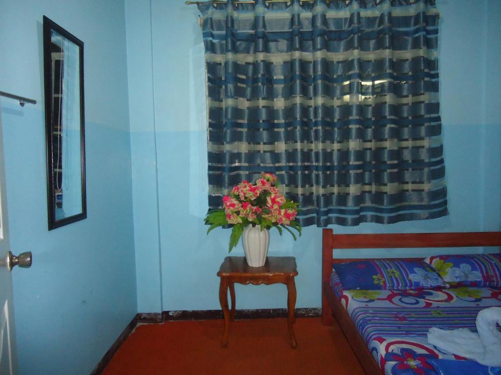 Donsol Aguluz Homestay Εξωτερικό φωτογραφία