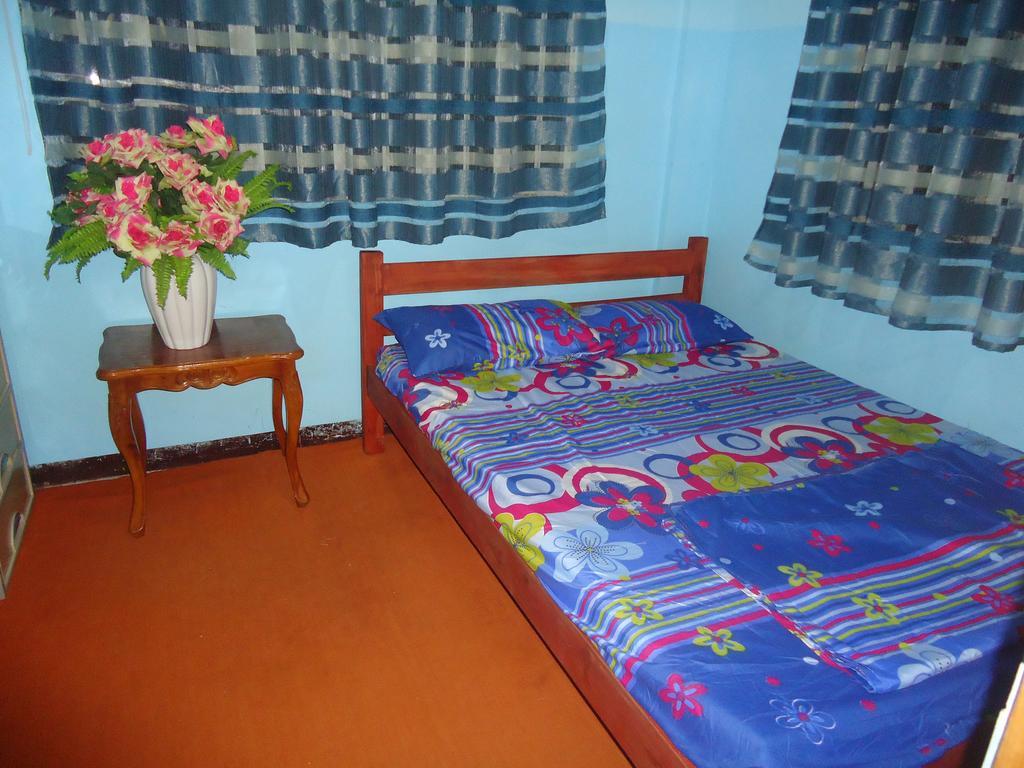 Donsol Aguluz Homestay Εξωτερικό φωτογραφία